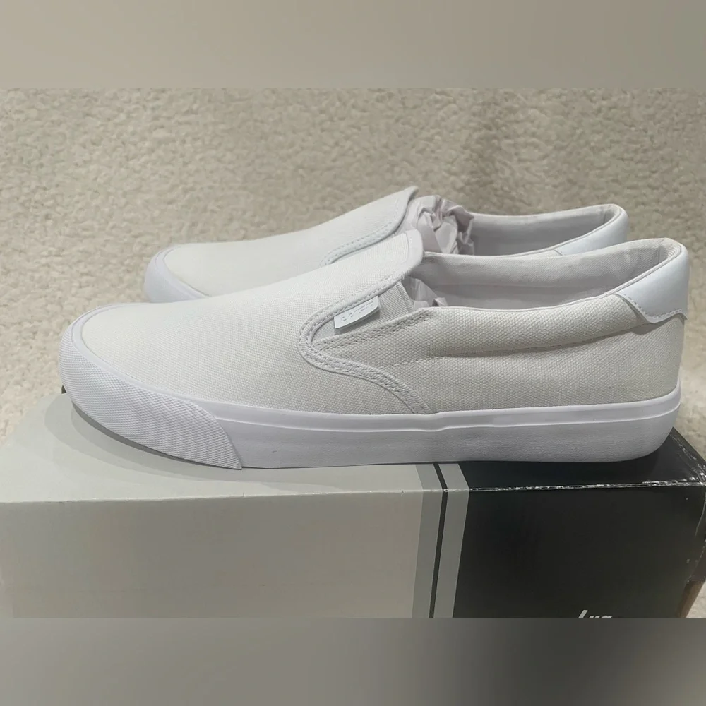 Lugz Men's Clipper Classic‎ Slip-On Fashion Sneaker- size:9